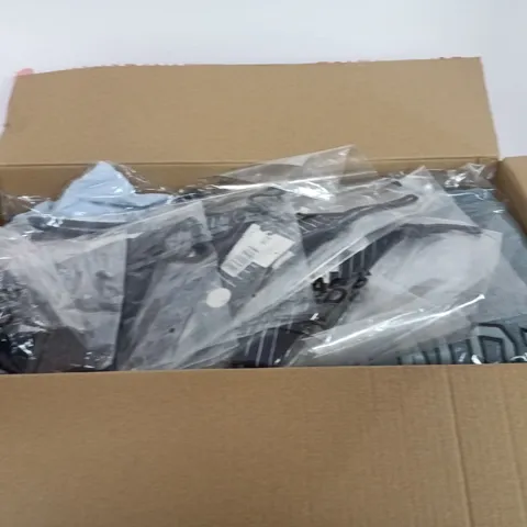 BOX OF APPROXIMATELY 20 ASSORTED CLOTHING ITEMS TO INCLUDE: PRINCE JUMPER