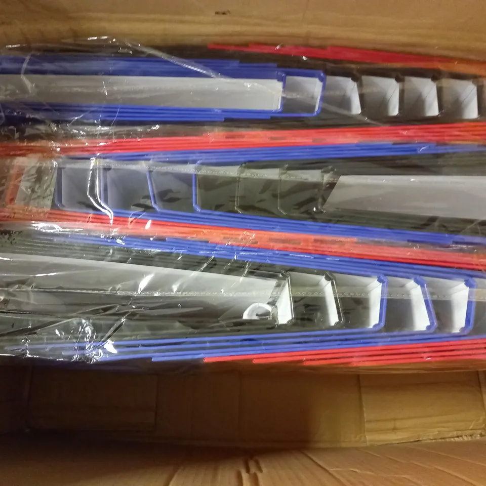 BOX OF APPROXIMATELY 40 ASSORTED A4 RING BINDERS IN VARIOUS COLOURS