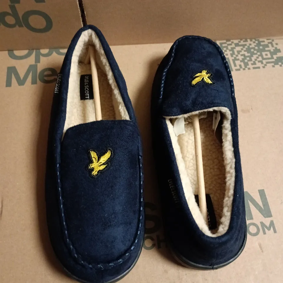 LYLE & SCOTT ASPEN PEACOAT SLIPPERS – NAVY, UK7