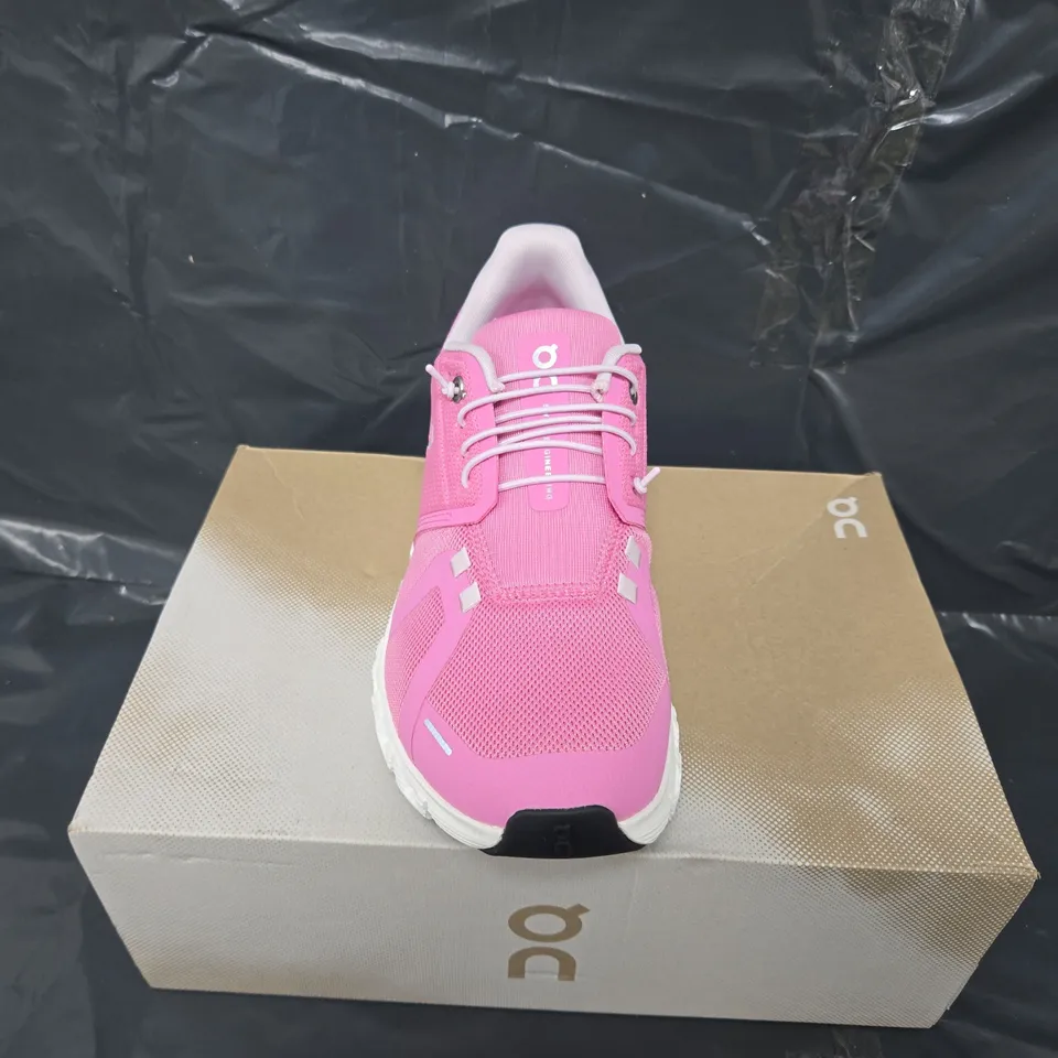 BOXED PAIR OF ON CLOUD 6 TRAINERS IN PINK - UK 6.5