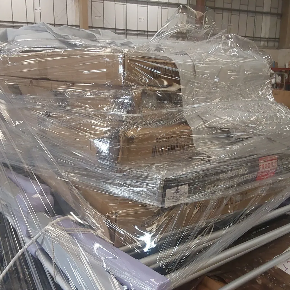 PALLET CONTAINING A VERY LARGE QUANTITY OF ASSORTED ITEMS INCLUDING: SPRING & SPRUCE SPEEDI DRY 3 TIER CLOTHES AIRERS, HIGHLANDS ELECTRIC CLOTHES AIRERS ECT