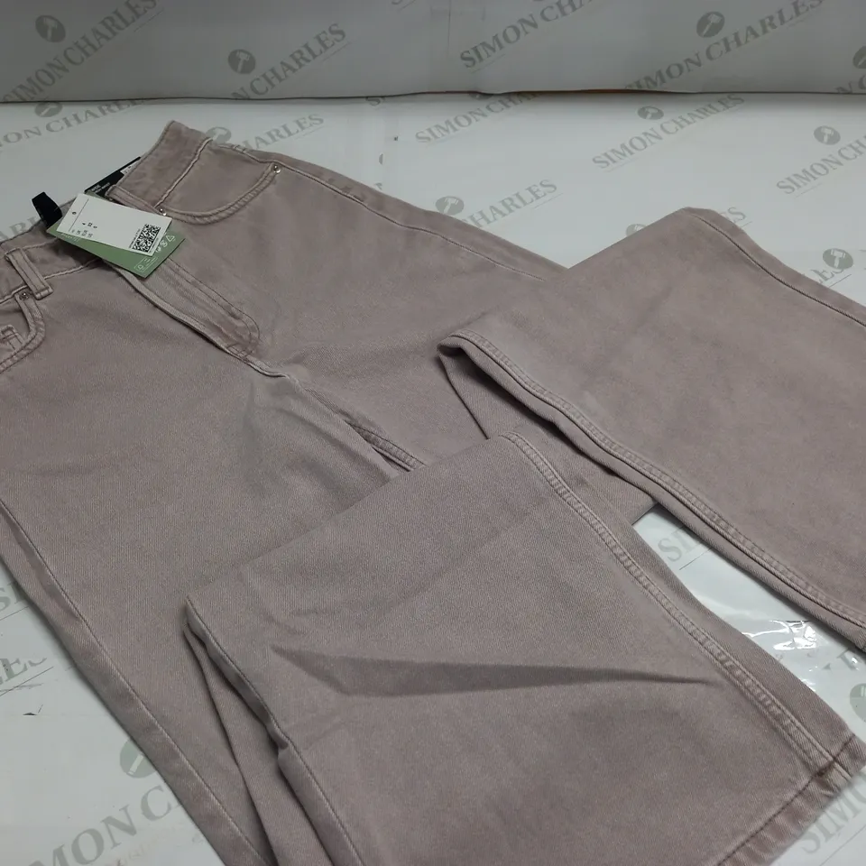 DIVIDED WIDE HIGH WAIST JEANS IN DUSTY PINK - UK 4