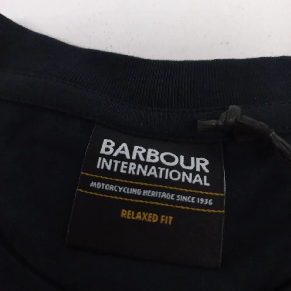 BARBOUR INTERNATIONAL T-SHIRT – NAVY, SMALL (RELAXED FIT) – MEN