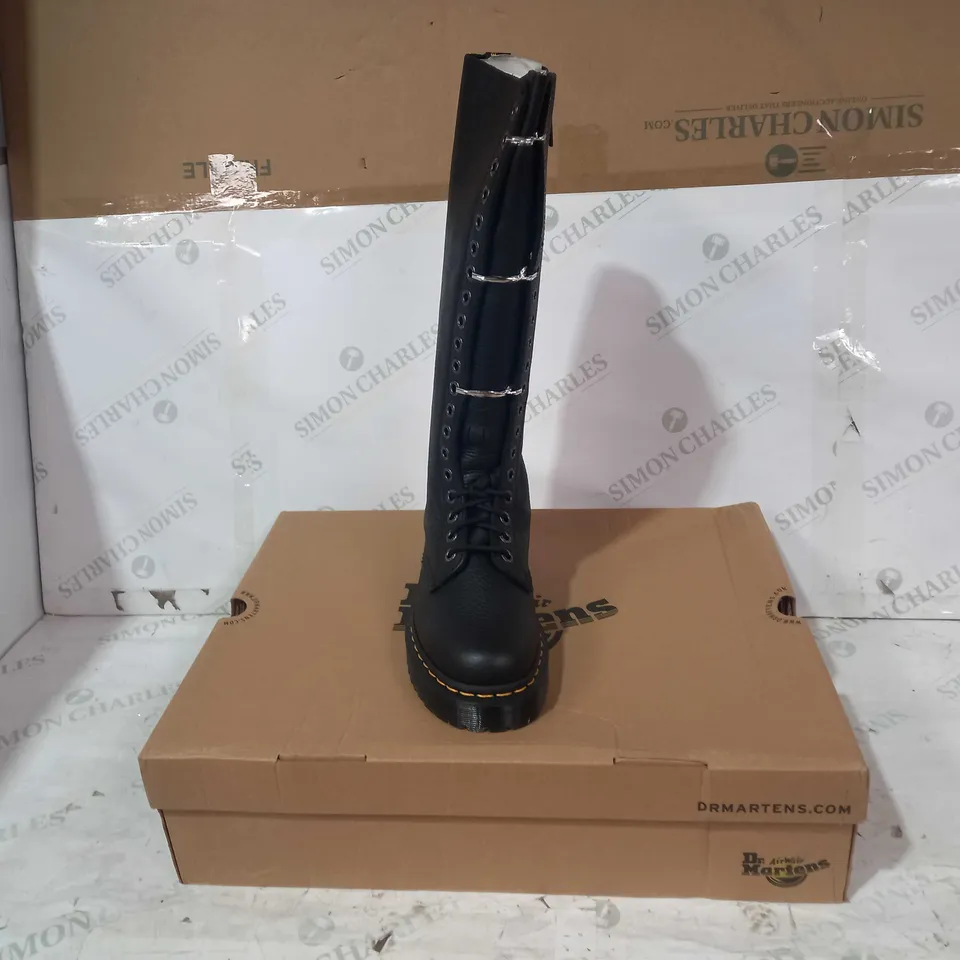 BOXED PAIR OF DR MARTENS BELOW KNEE LEATHER BOOTS IN BLACK UK SIZE 5