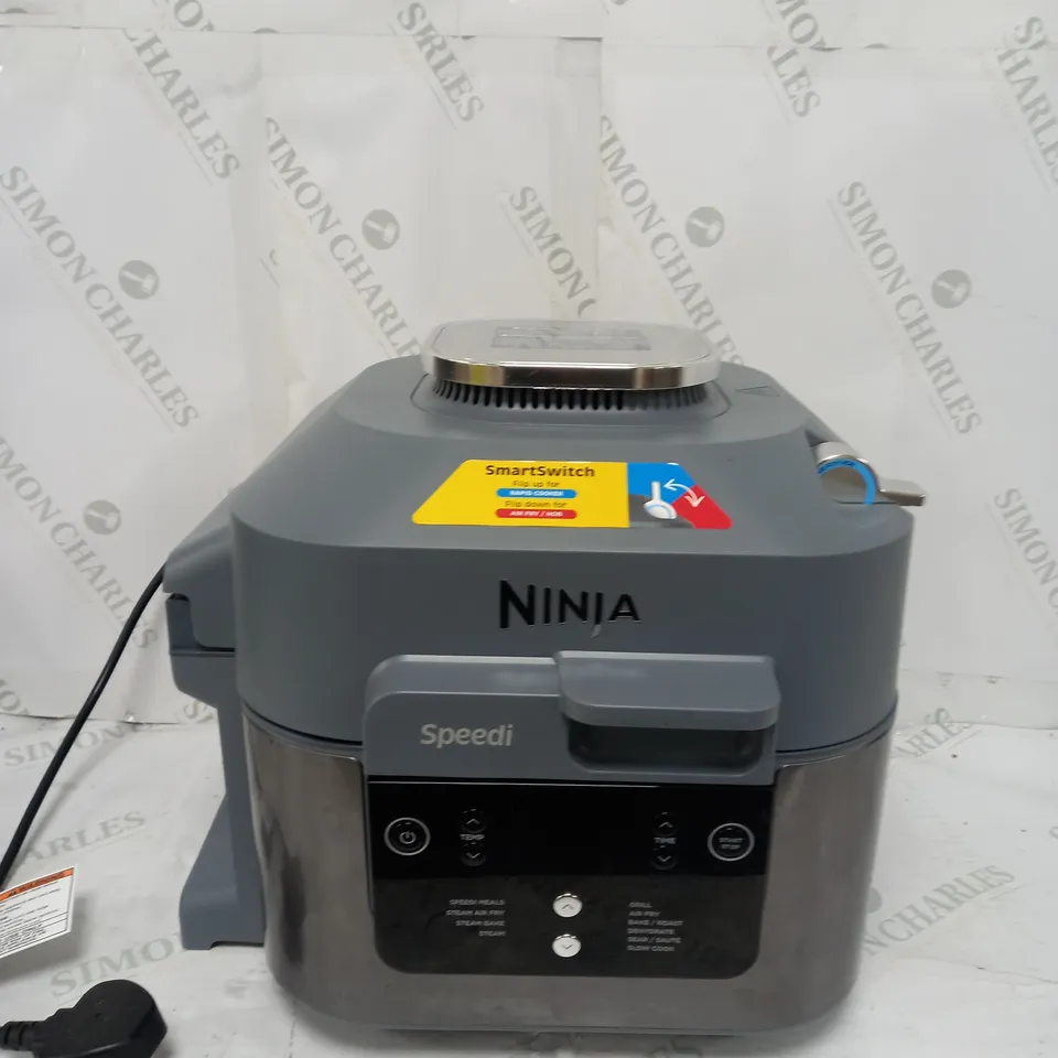 BOXED NINJA SPEEDI 10-IN-1 5.7L RAPID-COOKER & AIR FRYER ON400UK
