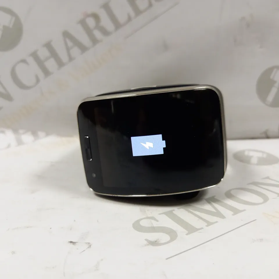 SAMSUNG GEAR S IN BLACK