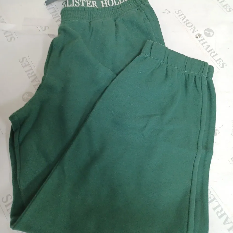 HOLLISTER GREEN JOGGERS - MED