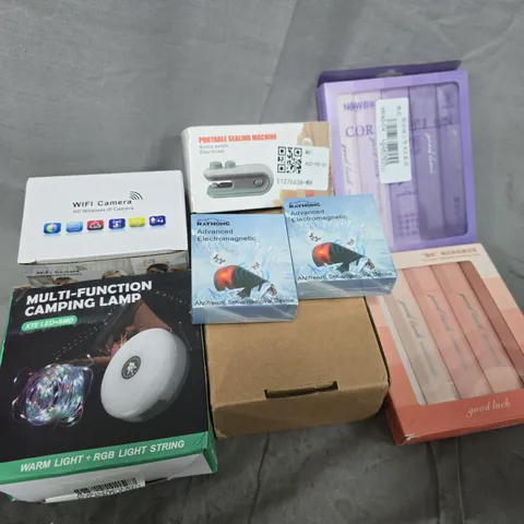 APPROXIMATELY 15 ASSORTED HOUSEHOLD ITEMS TO INCLUDE WIFI CAMERA, CAMPING LIGHT, ANTIFREEZE SNOW REMOVAL DEVICE, ETC