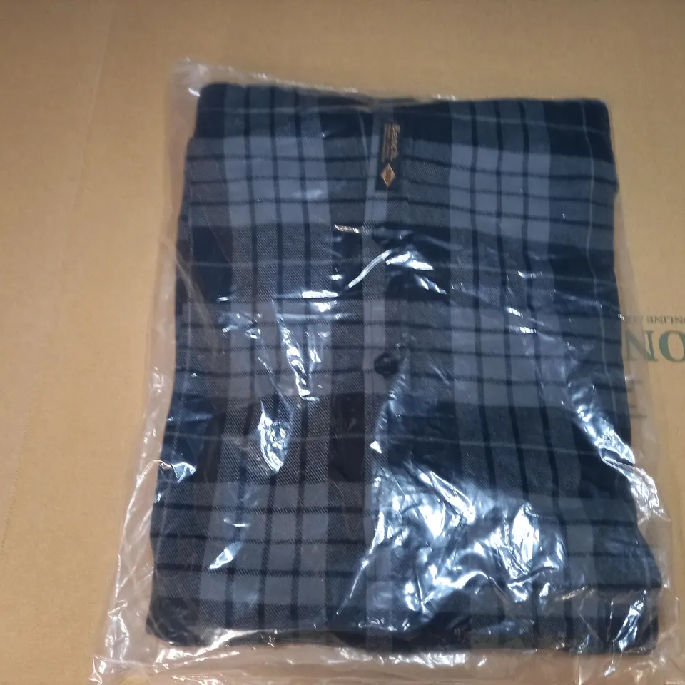 BENCH. CHECK SHIRT IN CHARCOAL/BLACK - SIZE 16 LADIES