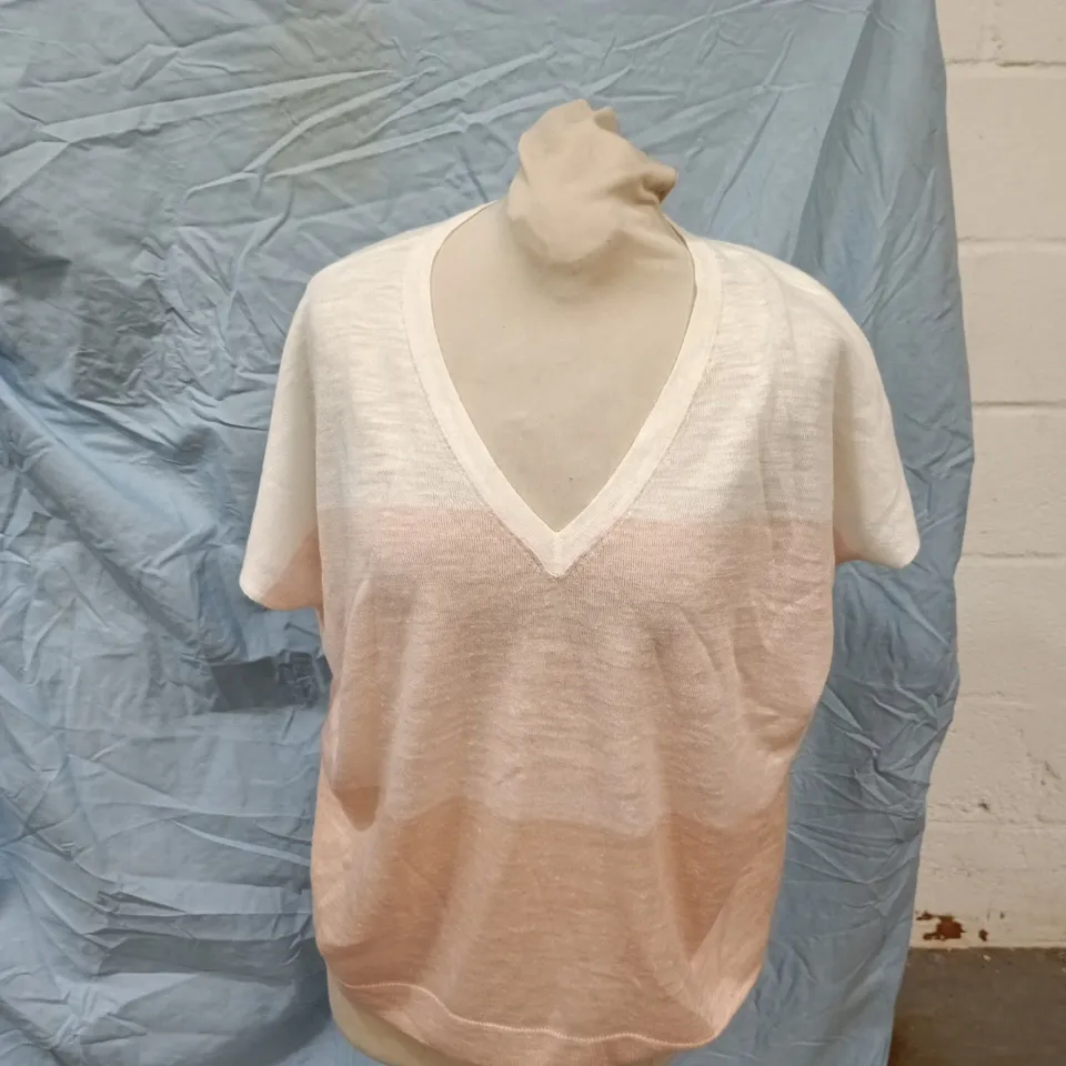 PHASE EIGHT WOMEN'S PINK GRADIENT V-NECK KNIT TOP – UK XS