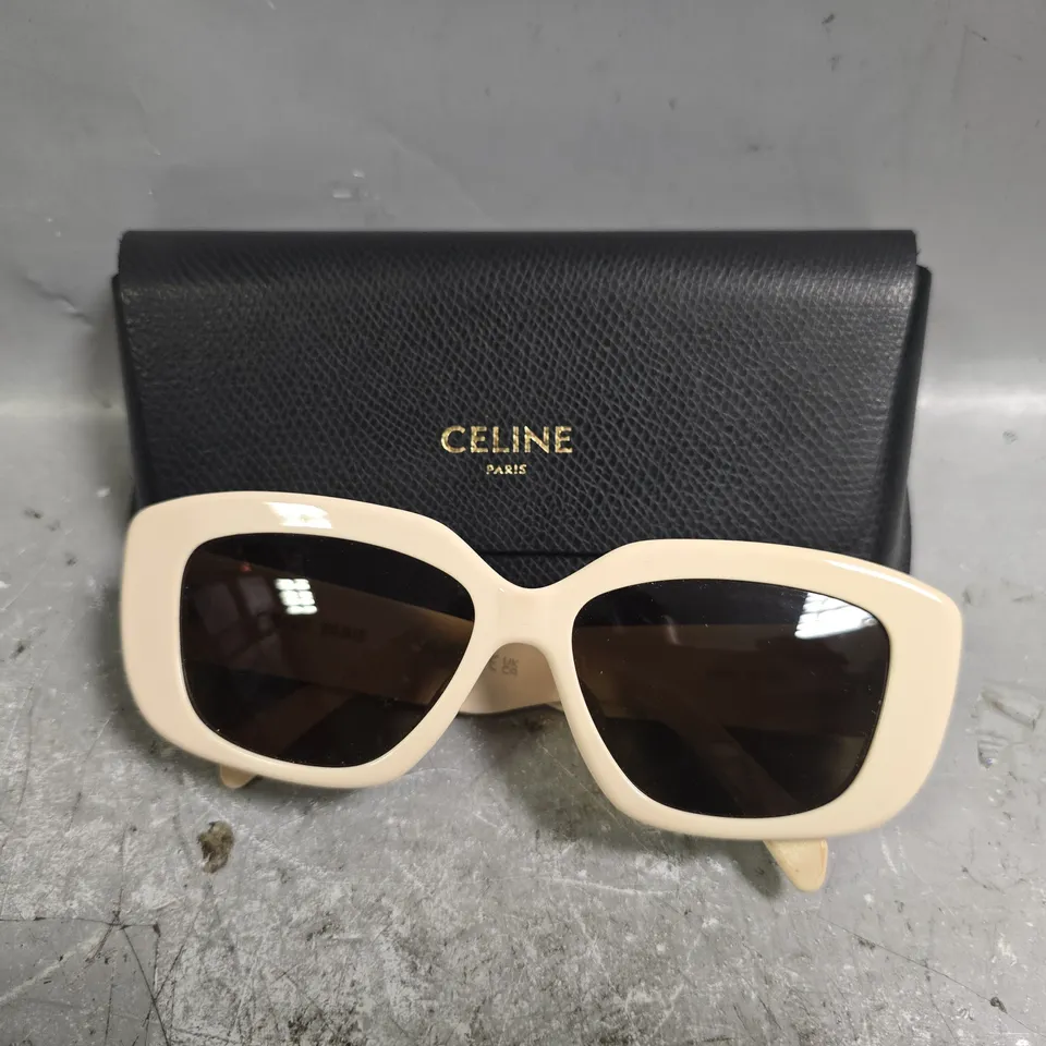 CELINE TRIOMPHE CL40216U SUNGLASSES WOMEN