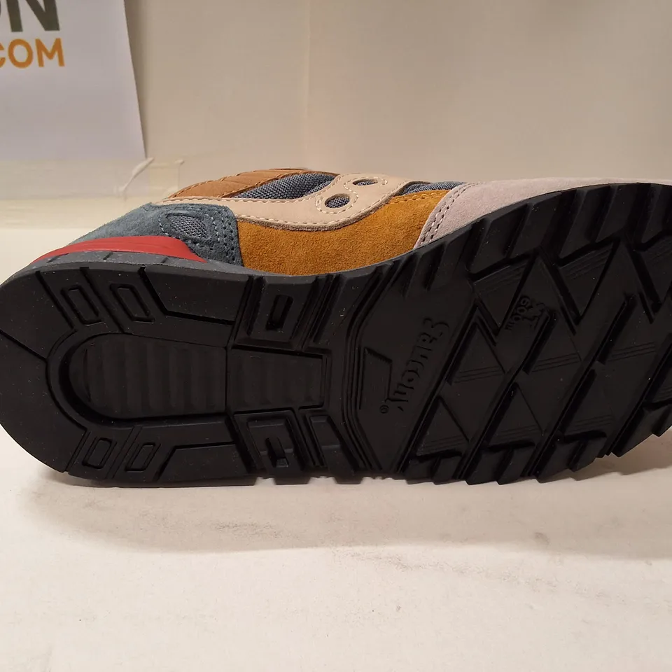 SAUCONY SHADOW 5000 TRAINERS – UK 4.5 (US MEN 5.5 / US WOMEN 7) – GREY/BLUE/ORANGE