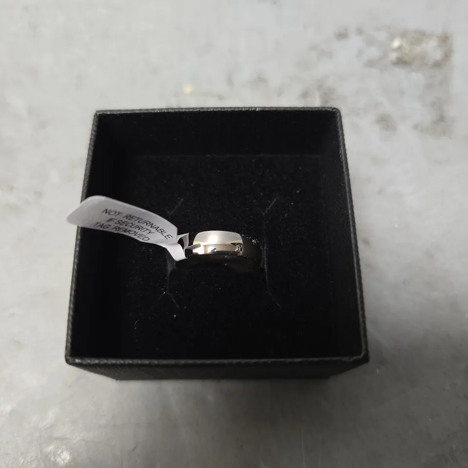 THE LOVE COLLECTION 9CT WHITE GOLD PERSONALISED BAND WEDDING - SIZE UNSPECIFIED 