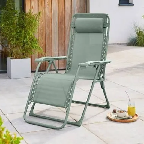 BOXED HELSINKI RECLINING SUN LOUNGER - LILYPAD
