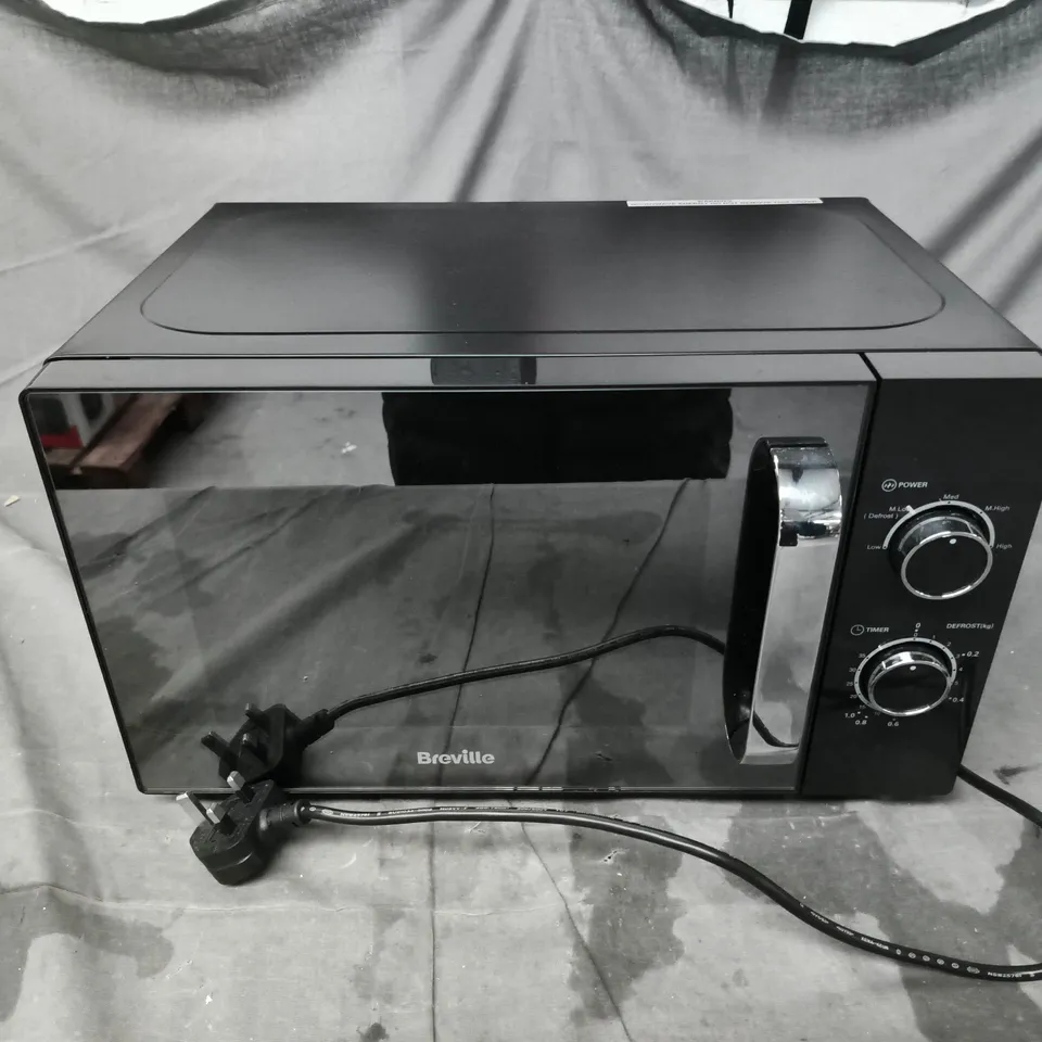 BOXED MORPHY RICHARDS BLACK MICROWAVE 