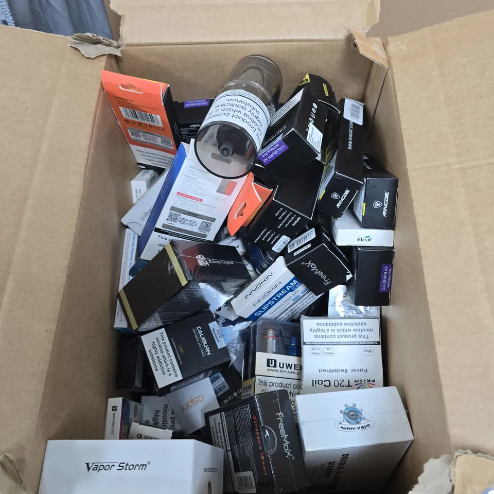 BOX OF APPROXIMATELY 40 ASSORTED E-CIGARETTES AND ACCOMPANIMENTS TO INCLUDE: VANDY VAPE PHOBIA RDA