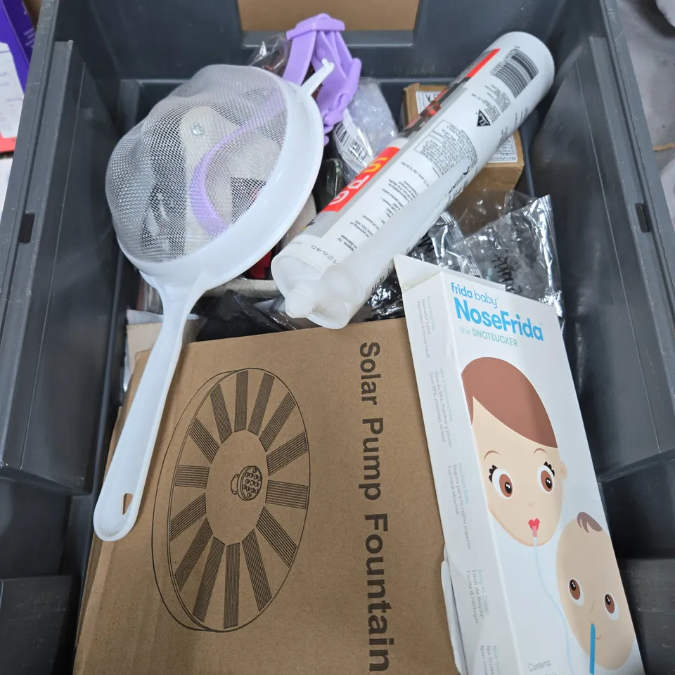 APPROXIMATELY 15 ASSORTED HOUSEHOLD ITEMS TO INCLUDE LANSIHOH BREAST MILK BAGS, FLIPCHART MARKERS AND OLIVE AIR DRY BAG