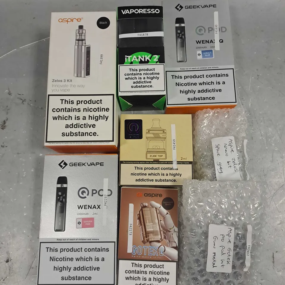 APPROXIMATELY 20 VAPES & E-CIGARETTES TO INCLUDE GEEKVAPE QPOD WENAX Q, ASPIRE ZELOS 3 KIT, VAPORESSO ITANK 2 ETC
