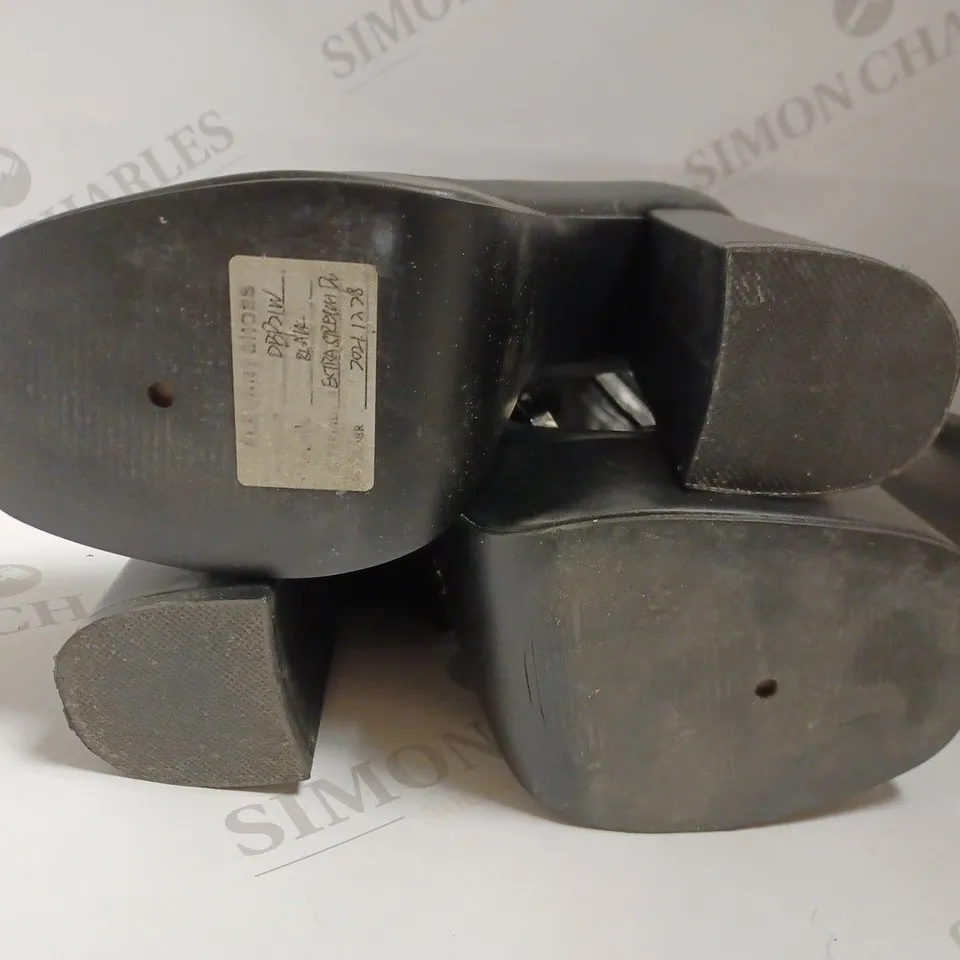 KOI VEGAN RESTLESS RISER STRETCH BLACK PLATFORM LONG BOOTS - SIZE 4