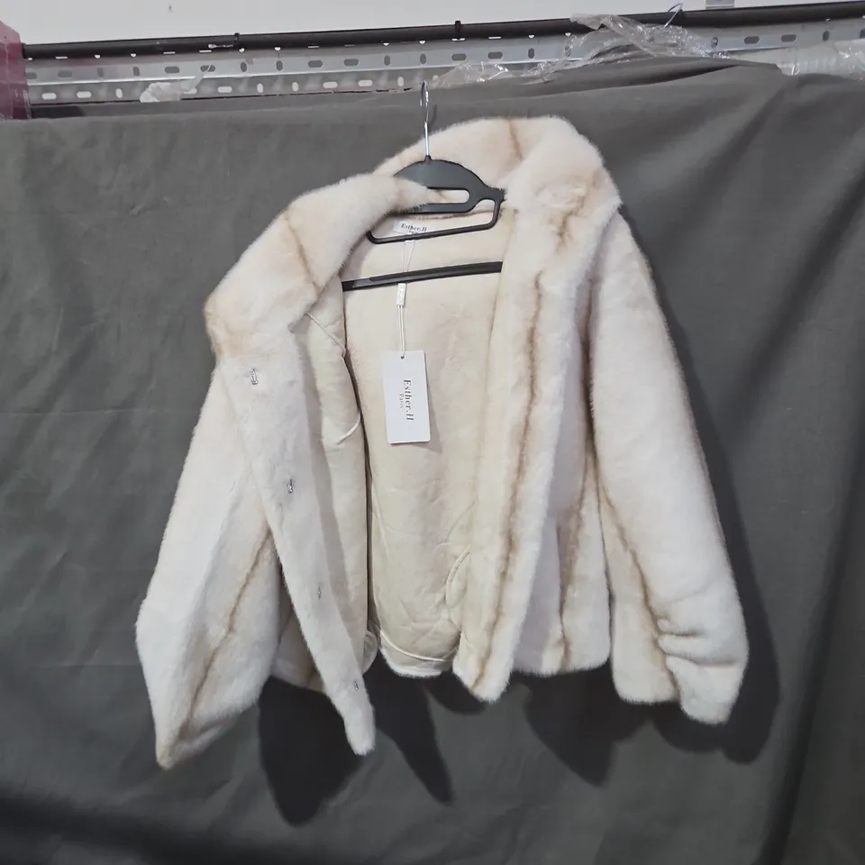 ESTHER.H PARIS CREAM FAUX-FUR COAT – ONE SIZE (TU)