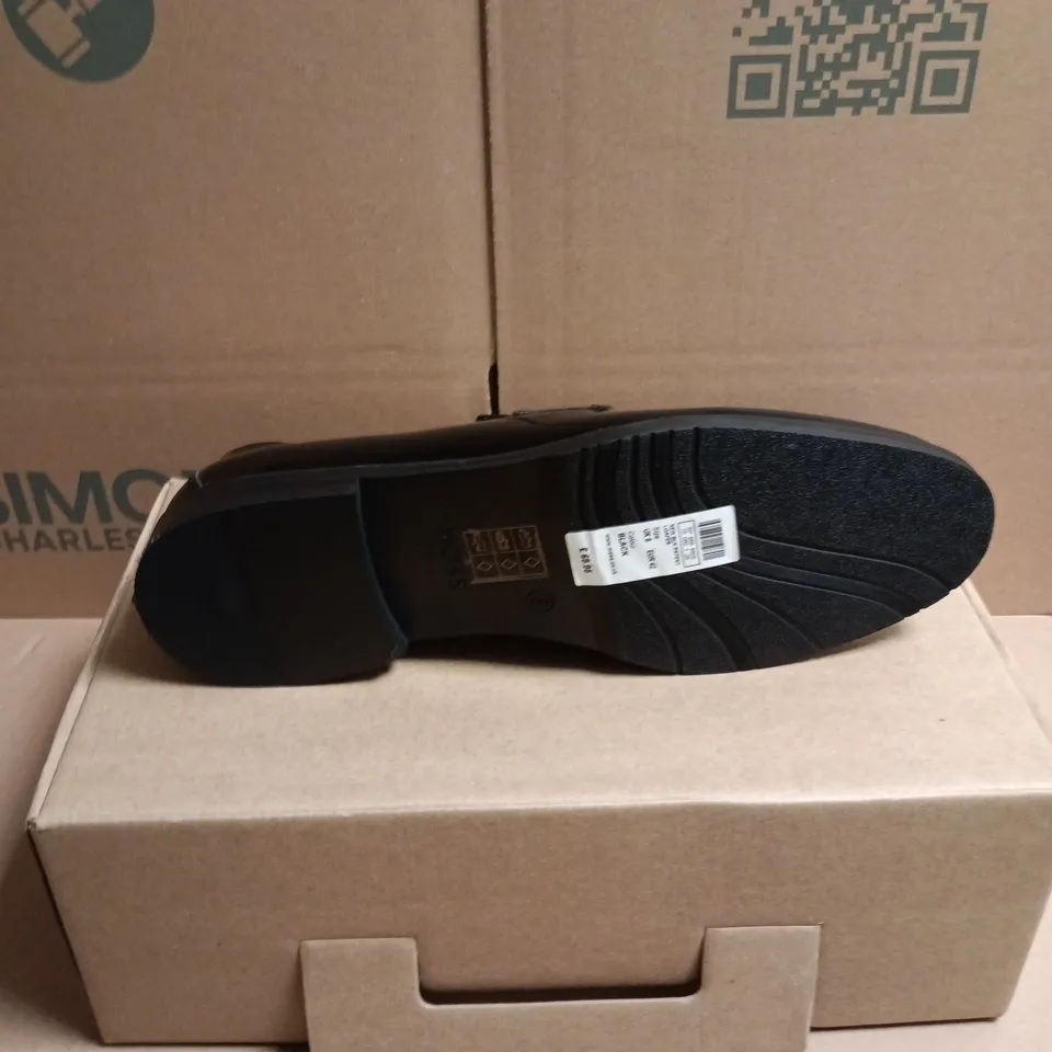 BOXED PAIR OF MOSS BLACK PATENT LOAFERS - 8