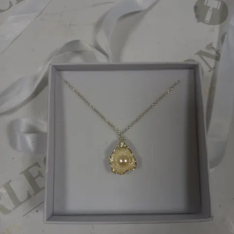 TINYSILVER PEARL SHELL CHAIN NECKLACE