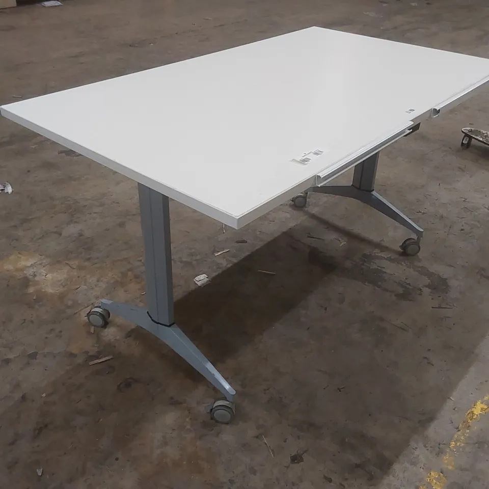 PORTABLE FOLD UP DESK