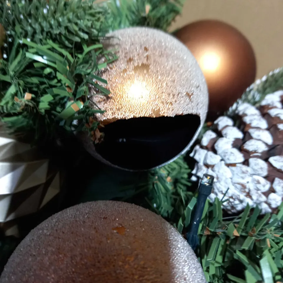 COPPER AND GOLD PRE-LIT FESTIVE WREATH RRP £39.99