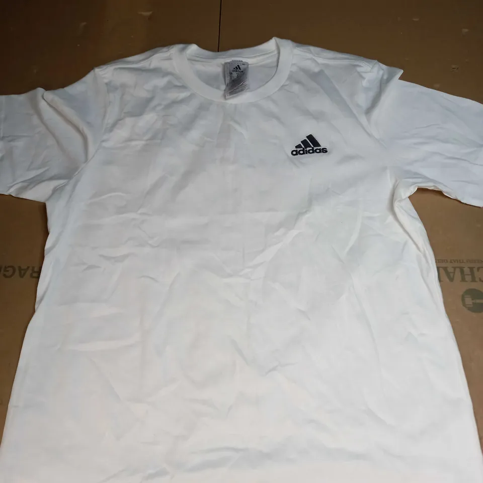 ADIDAS LOGO CASUAL T-SHIRT SIZE S
