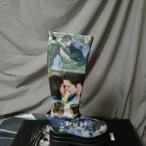 KOI THE TWILIGHT SAGA BEDWARD LONG BOOTS BOXED SIZE 3