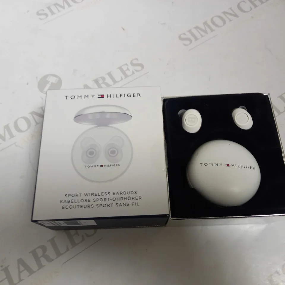 TOMMY HILFIGER SPORT WIRELESS EARBUDS - WHITE