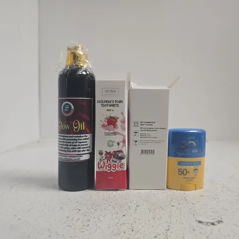 APPROXIMATELY 12 ASSORTED COSMETIC ITEMS INCLUDING VARIOUS MAKES AND BRANDS - COLLECTION ONLY