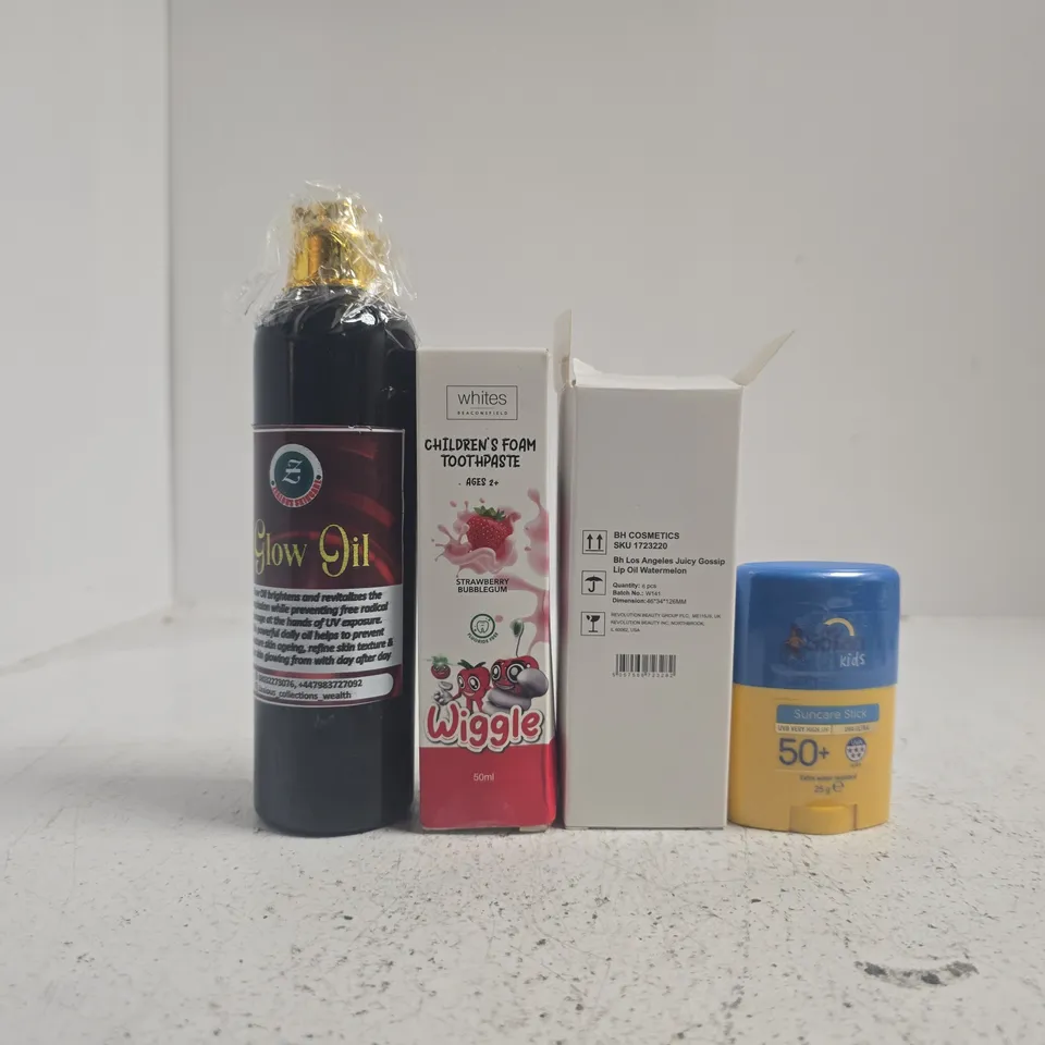 APPROXIMATELY 12 ASSORTED COSMETIC ITEMS INCLUDING VARIOUS MAKES AND BRANDS - COLLECTION ONLY