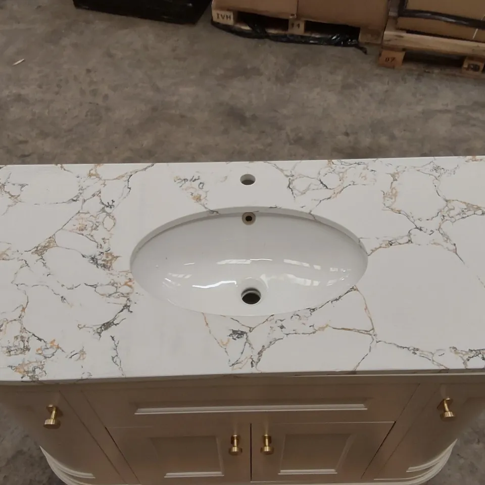 MULTIPANEL PURE VALMASINO MARBLE EFFECT VANITY UNIT