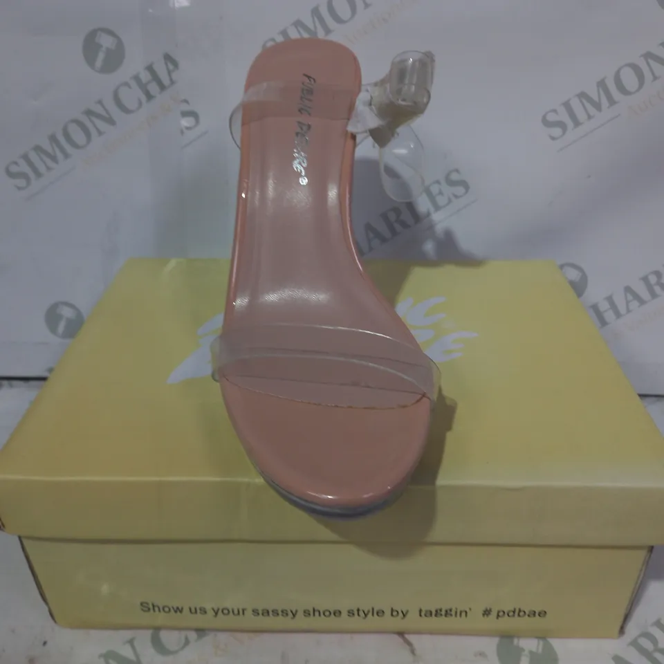 BOXED PAIR OF PUBLIC DESIRE OPEN TOE HEELS IN BEIGE/CLEAR UK SIZE 4
