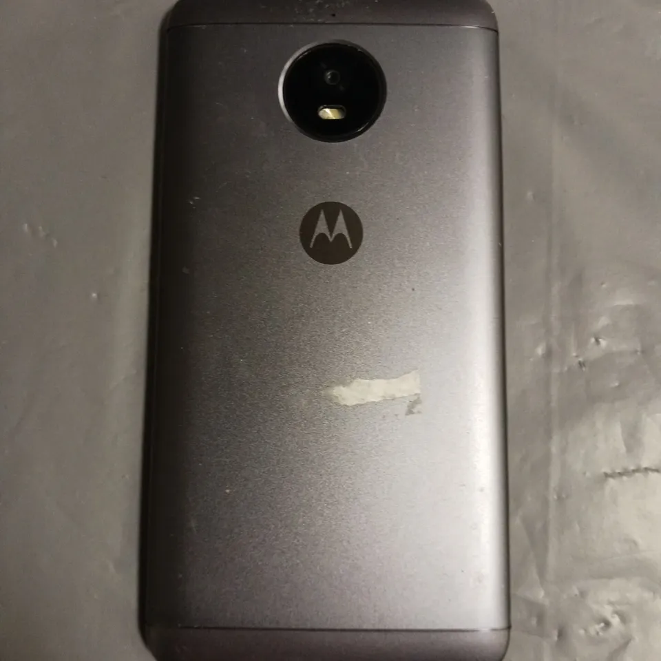MOTOROLA MOTO E 4 PLUS SMART PHONE IN METALLIC GREY 
