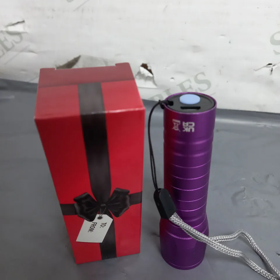 FLIPO MICRO STINGER RECHARGEABLE FLASHLIGHT SET OF 4