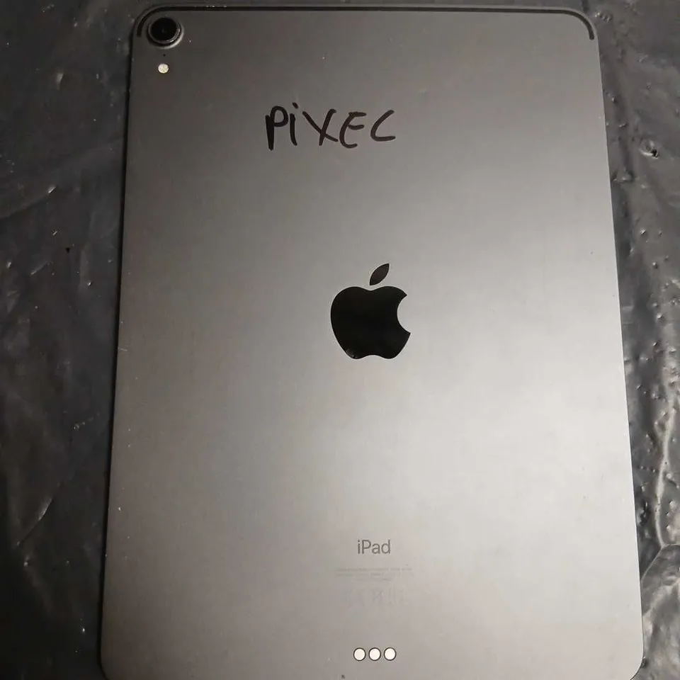 APPLE IPAD – SPACE GRAY A1980