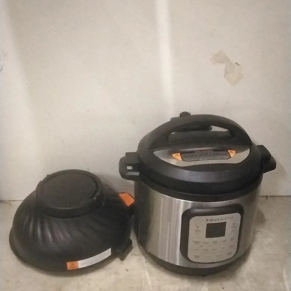 BOXED INSTANT POT PRO CRISP + AIR FRYER 