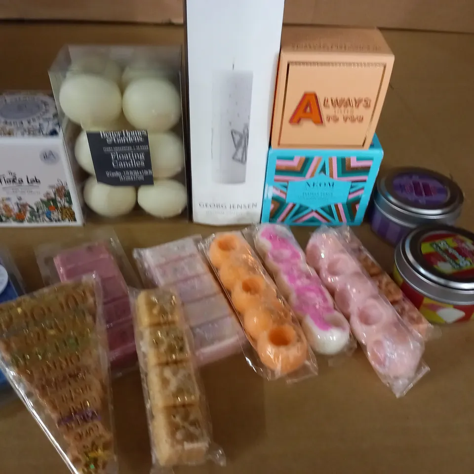 LOT OF 16 ASSORTED HOME FRAGRANCE ITEMS TO INCLUDE CANDLES AND WAX MELTS
