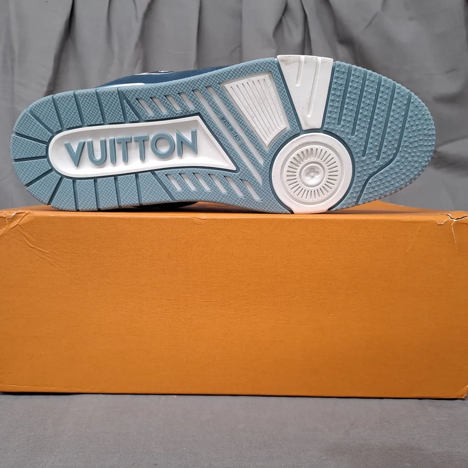 BOXED PAIR OF LOUIS VUITTON SHOES IN BLUE/WHITE SIZE 9