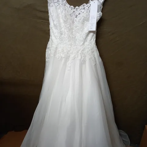 LYDIA COUTURE VALENTINA WEDDING DRESS - 10