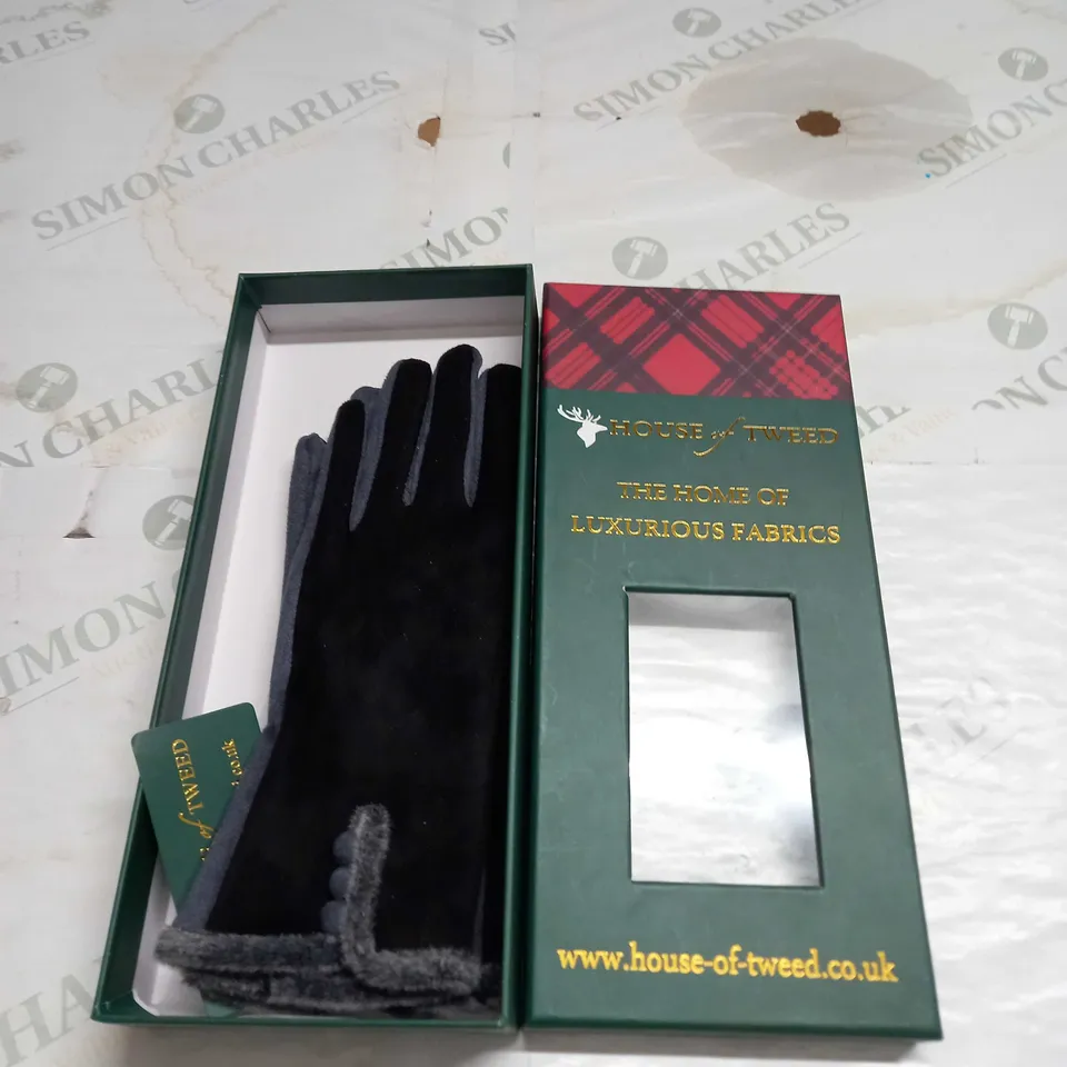 HOUSE OF TWEED BLACK HOT GLOVES 