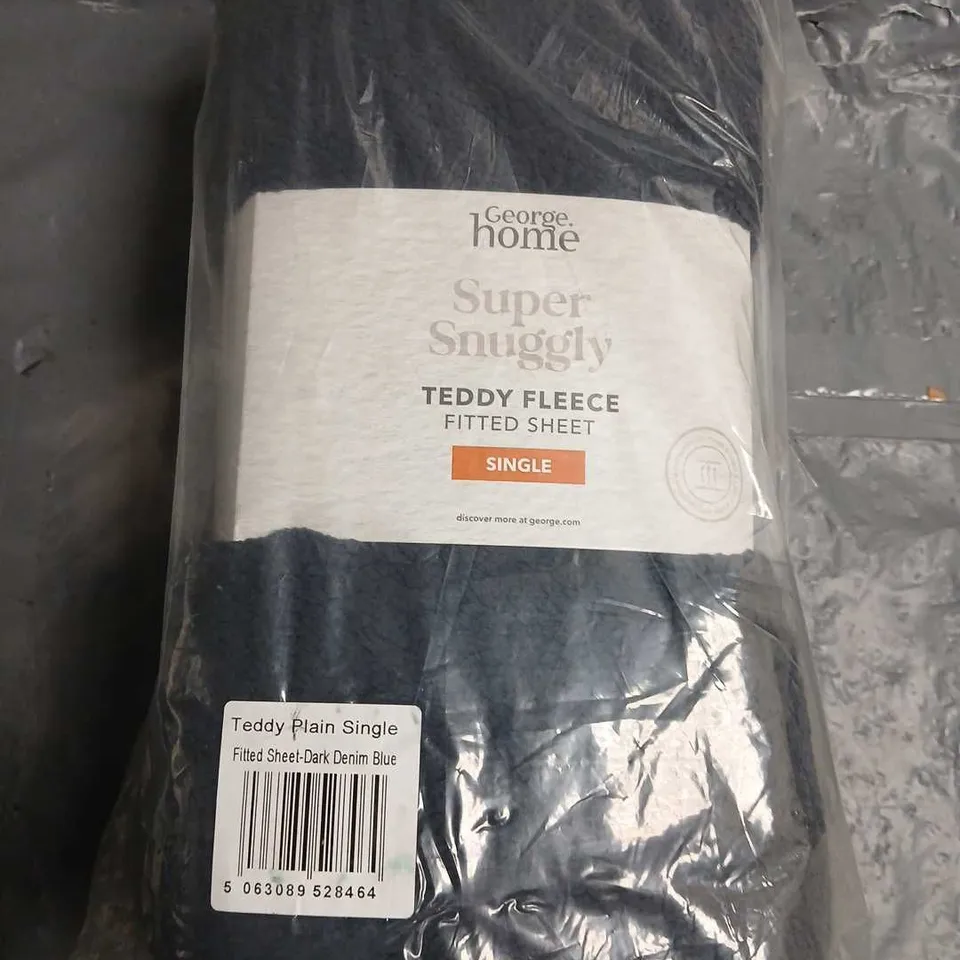 SUPER SNUGGLY SINGLE FITTED TEDDY SHEET IN DENIM BLUE