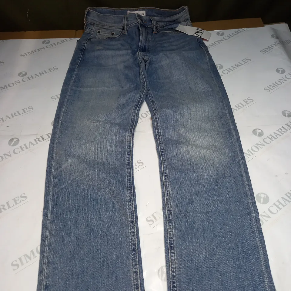 ZARA LIGHT BLUE DENIM JEANS SIZE 8 