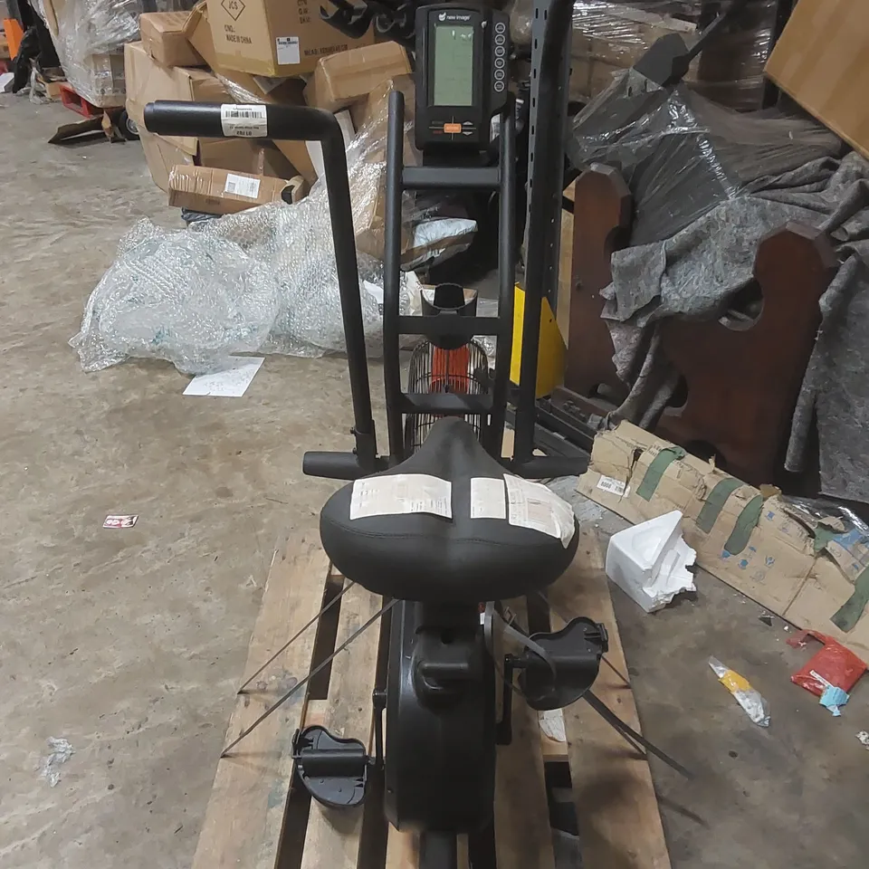 NEWIMAGE CYCLONE X3 AIR ASSAULT BIKE