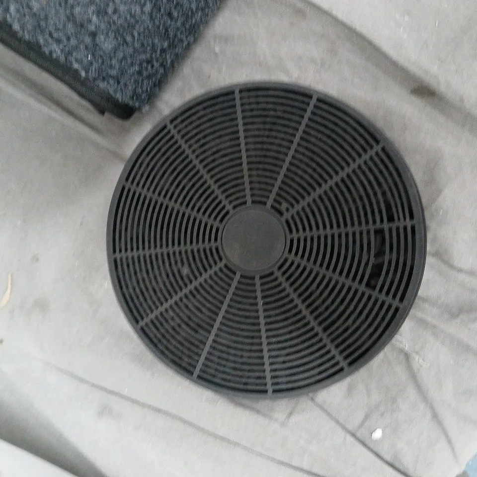 CAGE OF APPROXIMATELY 12 ITEMS TO INCLUDE: CARPET AND CARBON FILTER