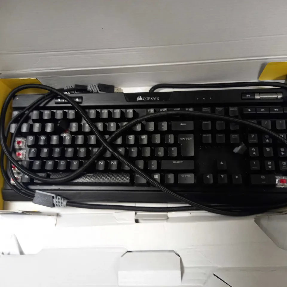 CORSAIR K70 RGB MK.2 GAMING KEYBOARD