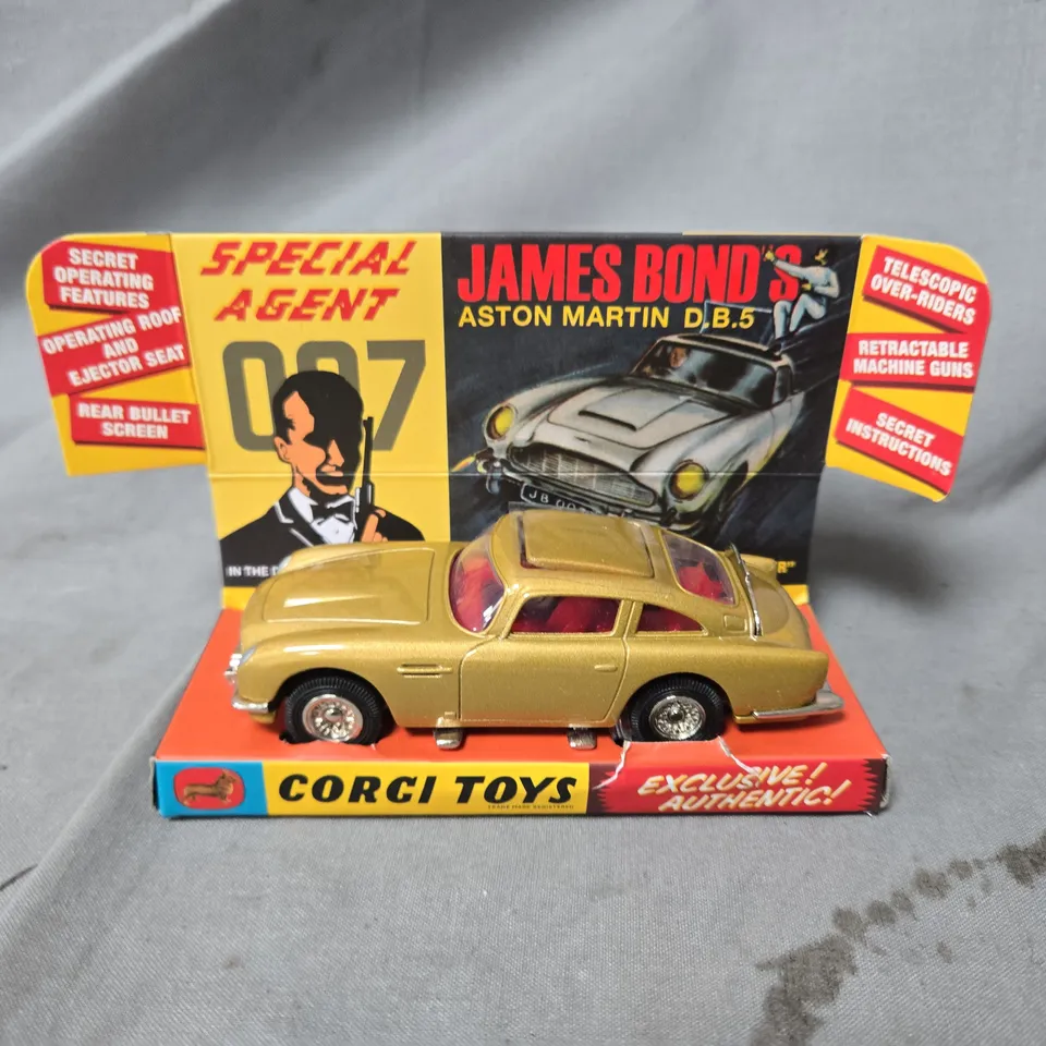 CORGI TOYS JAMES BOND 007 ASTON MARTIN DB5 DIE-CAST MODEL CAR – BOXED