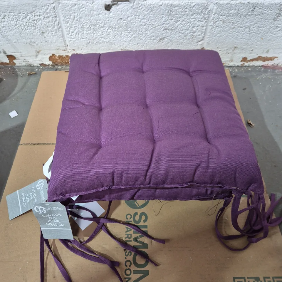 LOT OF 4 CASABELLA PURPLE TUFTED CHAIR CUSHION 40X40 CM